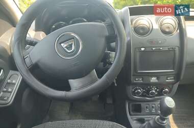 Внедорожник / Кроссовер Dacia Duster 2014 в 
