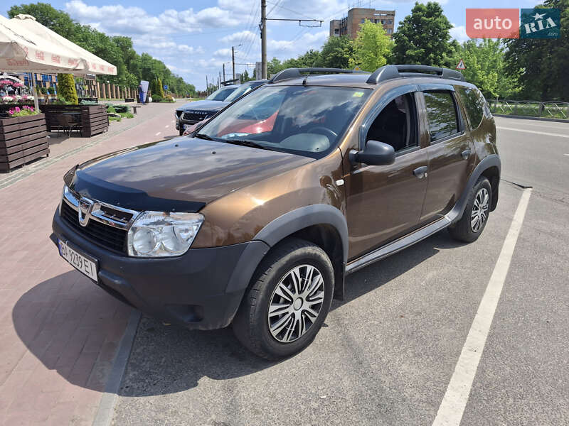 Внедорожник / Кроссовер Dacia Duster 2012 в 