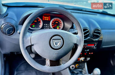 Внедорожник / Кроссовер Dacia Duster 2012 в 