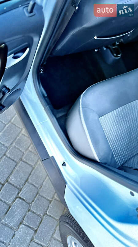 Позашляховик / Кросовер Dacia Duster 2012 в Шепетівці