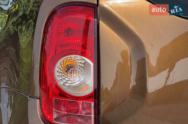 Внедорожник / Кроссовер Dacia Duster 2011 в 