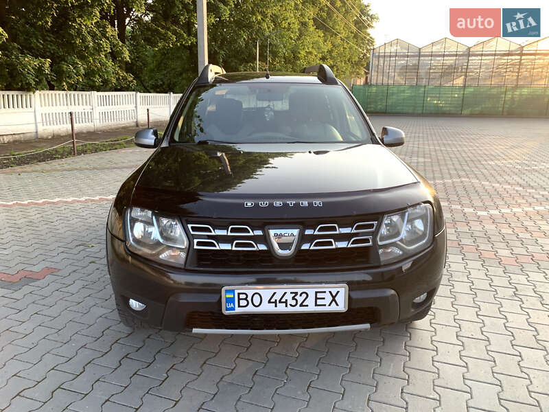 Внедорожник / Кроссовер Dacia Duster 2016 в Теофиполе