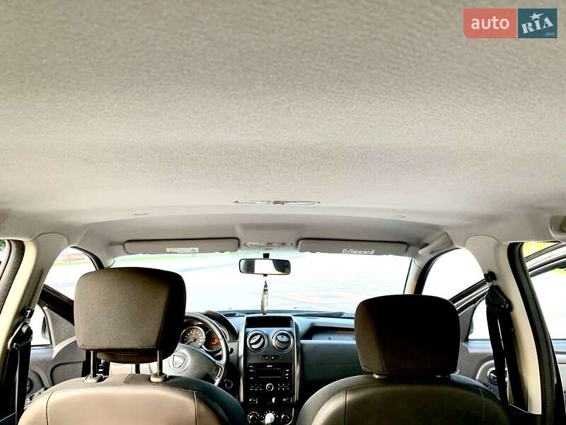 Внедорожник / Кроссовер Dacia Duster 2016 в Теофиполе