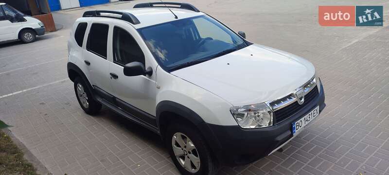 Позашляховик / Кросовер Dacia Duster 2011 в Тернополі
