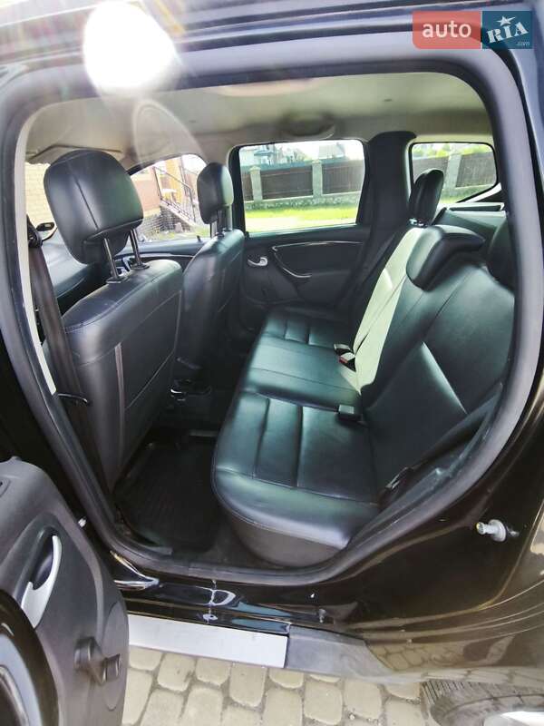 Позашляховик / Кросовер Dacia Duster 2010 в Тернополі