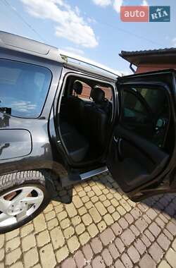 Позашляховик / Кросовер Dacia Duster 2010 в Тернополі