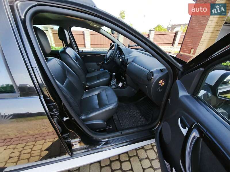 Позашляховик / Кросовер Dacia Duster 2010 в Тернополі