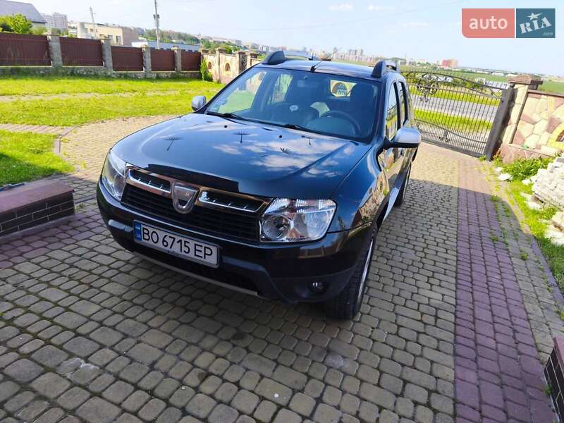 Позашляховик / Кросовер Dacia Duster 2010 в Тернополі