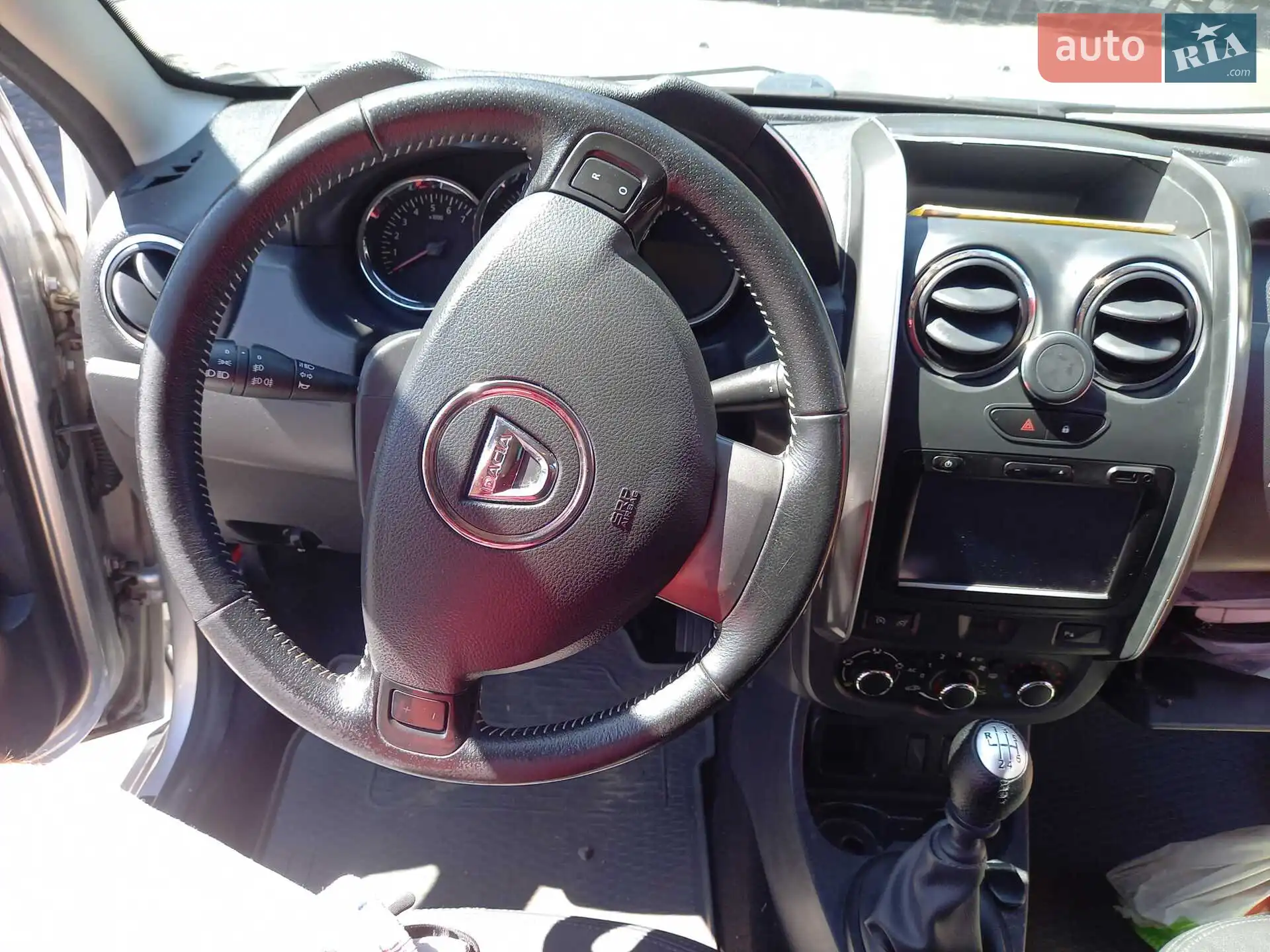 2014 Dacia Duster - мініатюра 23