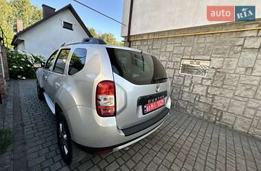 Позашляховик / Кросовер Dacia Duster 2014 в 