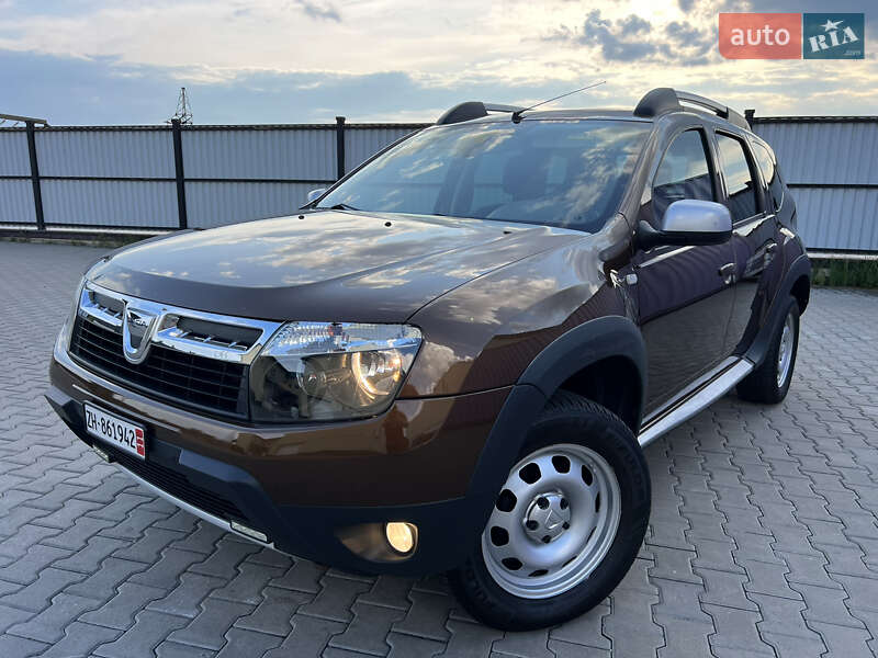 Dacia Duster 2011
