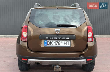 Внедорожник / Кроссовер Dacia Duster 2012 в 