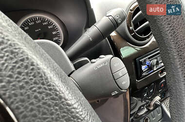 Внедорожник / Кроссовер Dacia Duster 2012 в 