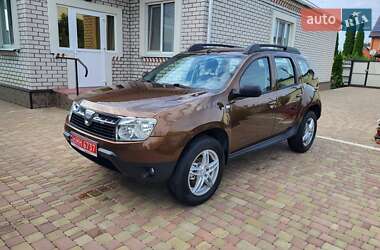 Позашляховик / Кросовер Dacia Duster 2010 в Полтаві