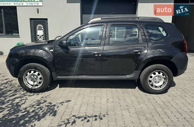 Внедорожник / Кроссовер Dacia Duster 2012 в 