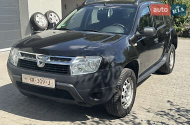 Внедорожник / Кроссовер Dacia Duster 2012 в 