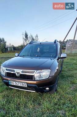 Позашляховик / Кросовер Dacia Duster 2011 в Тернополі