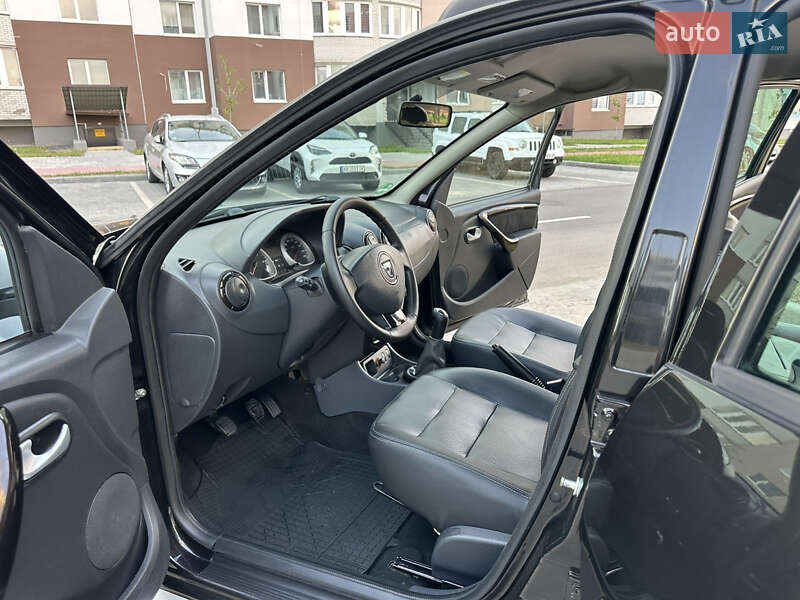 Внедорожник / Кроссовер Dacia Duster 2011 в Виннице