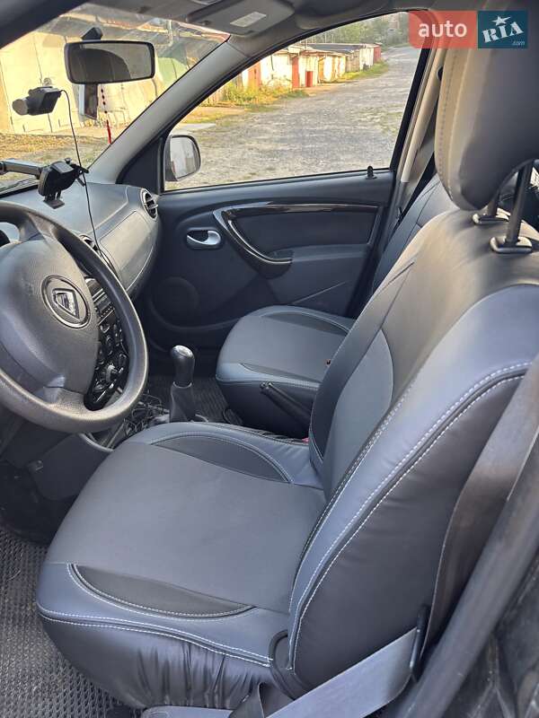 Внедорожник / Кроссовер Dacia Duster 2011 в Новом Роздоле