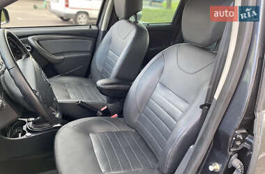 Внедорожник / Кроссовер Dacia Duster 2016 в 