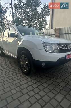 Позашляховик / Кросовер Dacia Duster 2014 в 