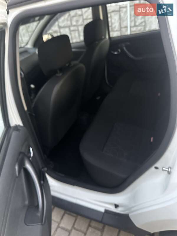 Внедорожник / Кроссовер Dacia Duster 2014 в Луцке