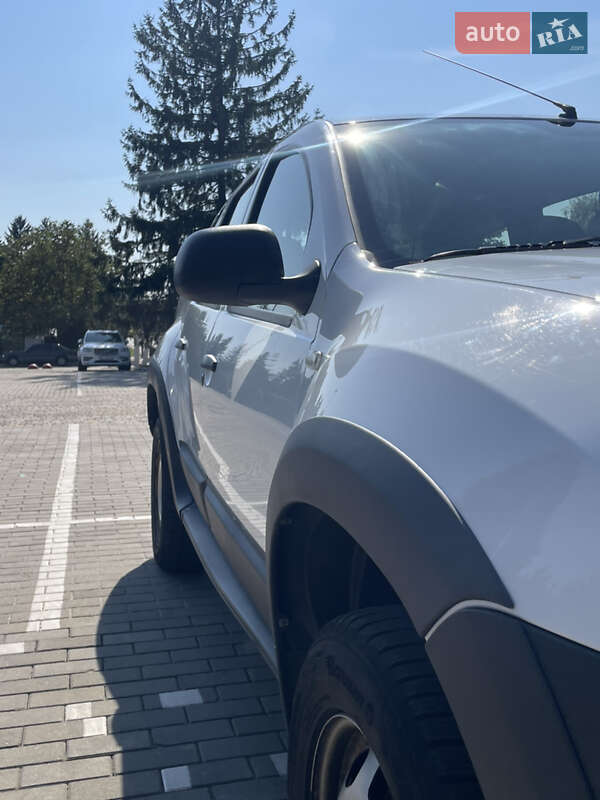 Внедорожник / Кроссовер Dacia Duster 2011 в Луцке фото 7 Внедорожник / Кроссовер Dacia Duster 2011 в Луцке