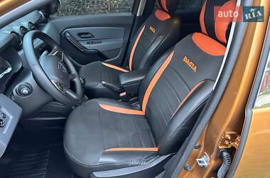 Внедорожник / Кроссовер Dacia Duster 2018 в 