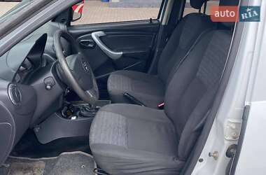 Внедорожник / Кроссовер Dacia Duster 2011 в 
