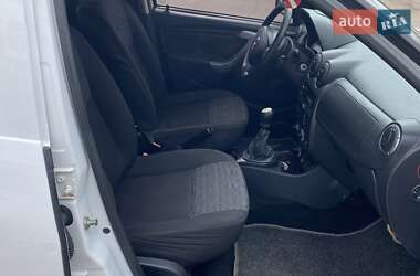 Внедорожник / Кроссовер Dacia Duster 2011 в 