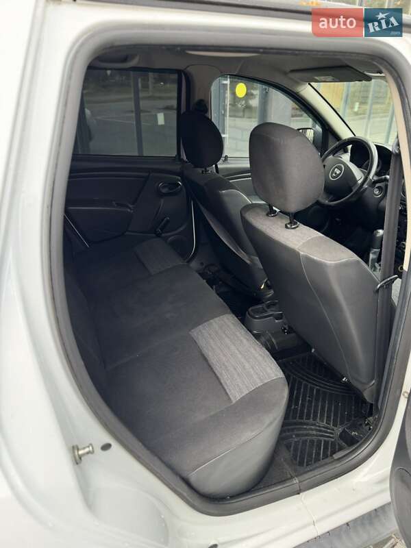 Внедорожник / Кроссовер Dacia Duster 2010 в Полтаве