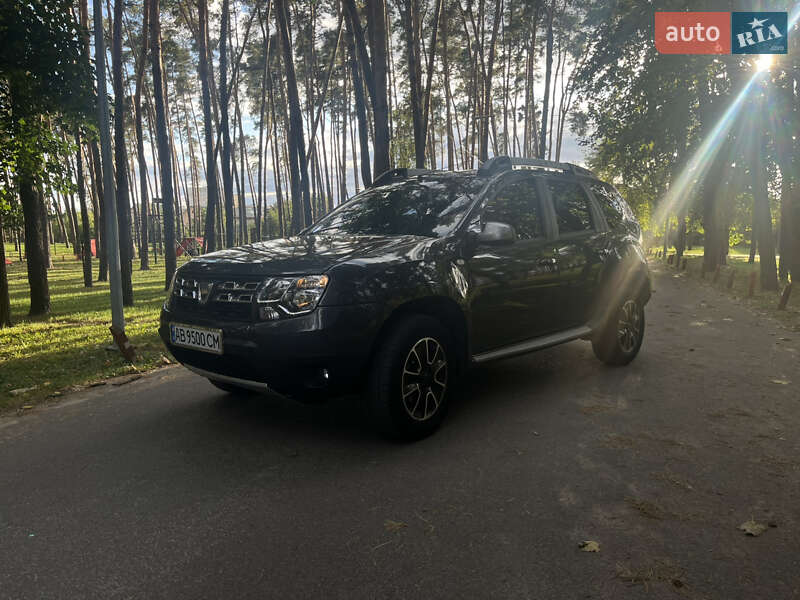 Внедорожник / Кроссовер Dacia Duster 2015 в 
