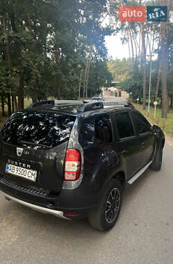 Внедорожник / Кроссовер Dacia Duster 2015 в 