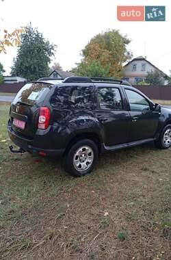 Внедорожник / Кроссовер Dacia Duster 2012 в 