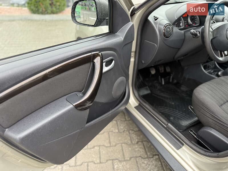Внедорожник / Кроссовер Dacia Duster 2011 в Виннице
