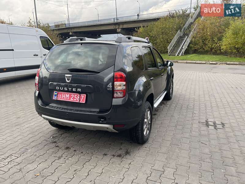 Позашляховик / Кросовер Dacia Duster 2016 в Луцьку