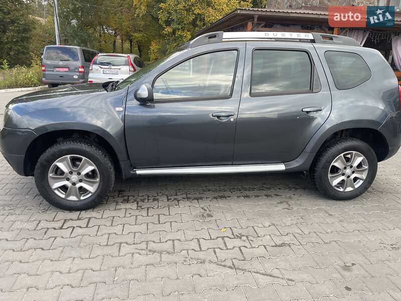 Позашляховик / Кросовер Dacia Duster 2016 в Луцьку