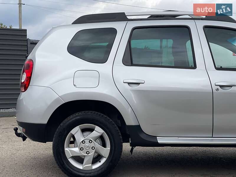 Позашляховик / Кросовер Dacia Duster 2010 в Радивиліві