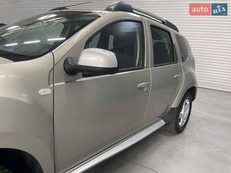 Внедорожник / Кроссовер Dacia Duster 2011 в Стрые