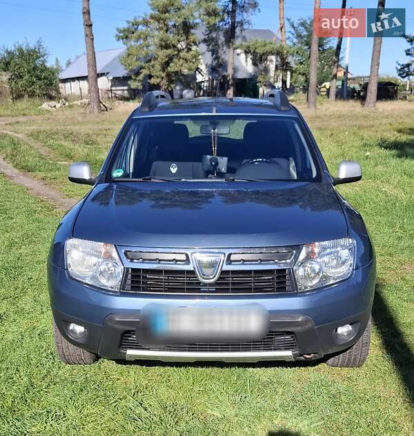 Dacia Duster 2011