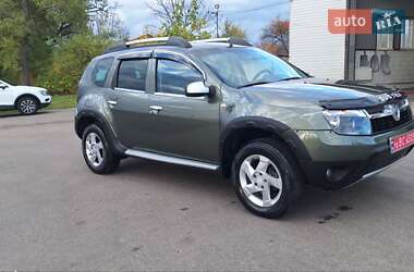 Внедорожник / Кроссовер Dacia Duster 2013 в Новоархангельске
