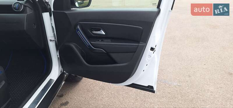 Позашляховик / Кросовер Dacia Duster 2021 в Новоархангельську