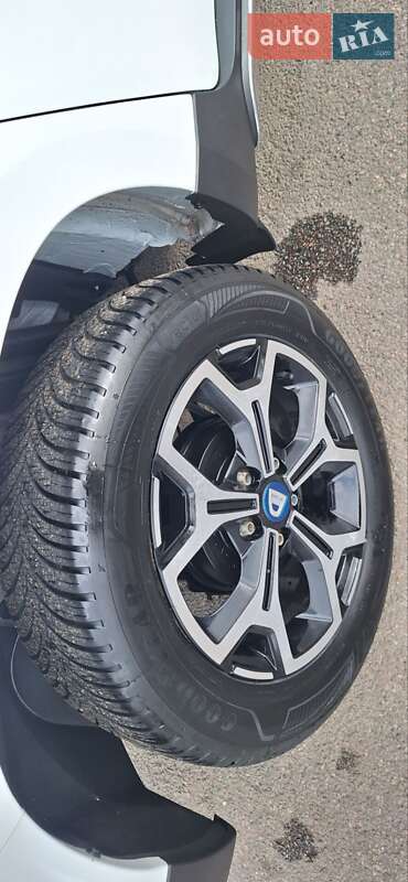 Позашляховик / Кросовер Dacia Duster 2021 в Новоархангельську