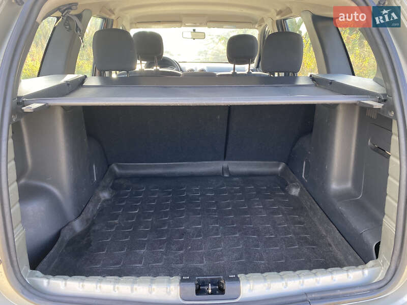 Внедорожник / Кроссовер Dacia Duster 2010 в Ивано-Франковске фото 12 Внедорожник / Кроссовер Dacia Duster 2010 в Ивано-Франковске