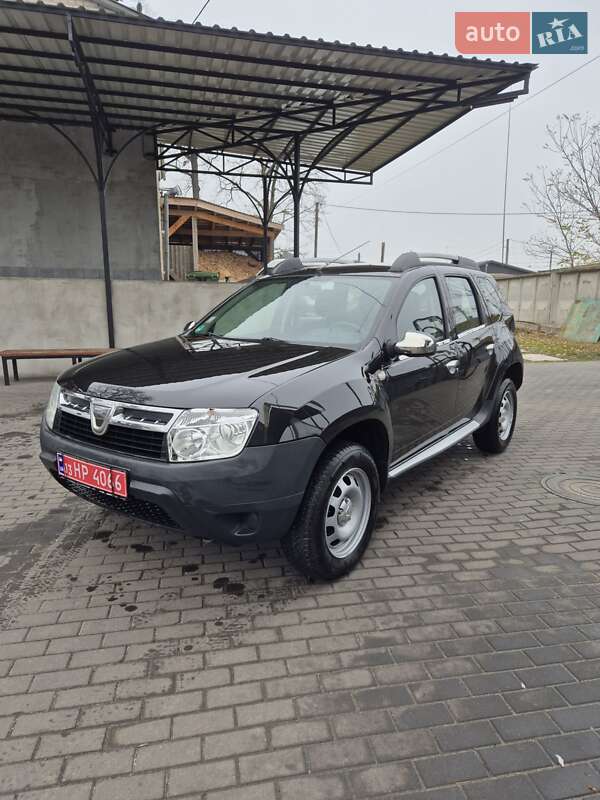 Внедорожник / Кроссовер Dacia Duster 2013 в Киверцах