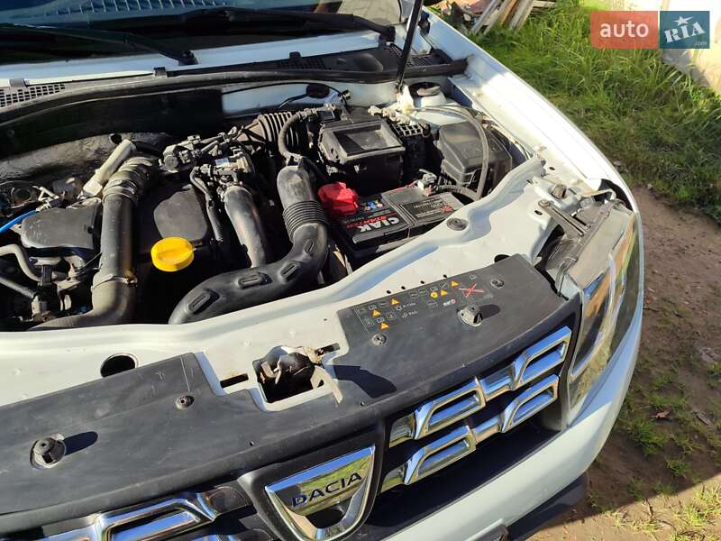 Внедорожник / Кроссовер Dacia Duster 2016 в Львове