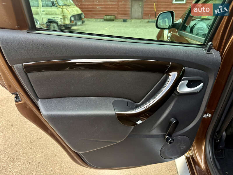 Позашляховик / Кросовер Dacia Duster 2011 в Рівному