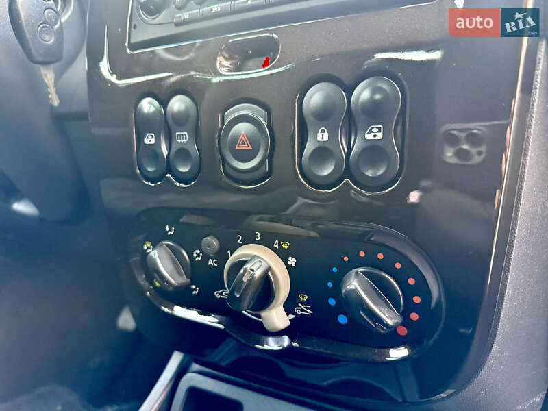 Позашляховик / Кросовер Dacia Duster 2011 в Рівному