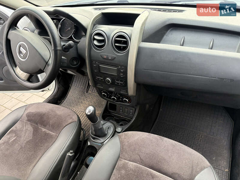 Внедорожник / Кроссовер Dacia Duster 2016 в Дубно