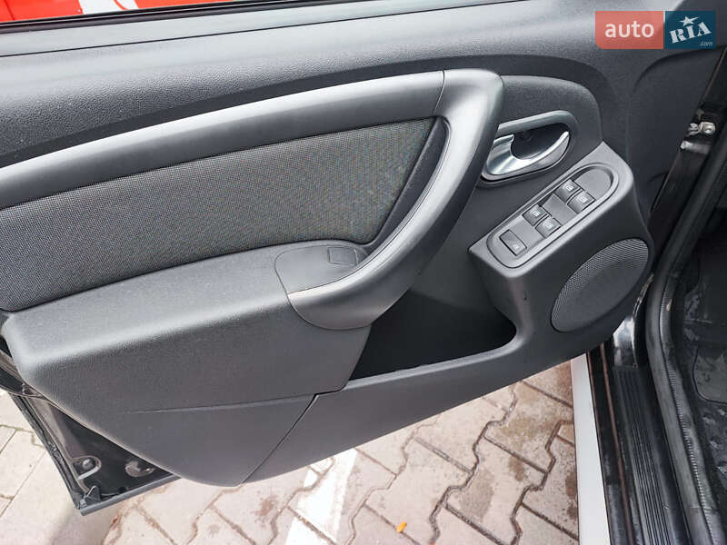 Внедорожник / Кроссовер Dacia Duster 2017 в Виннице